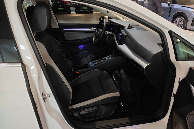 Used Volkswagen Golf 2023 Facelift 280TSI DSG Pro