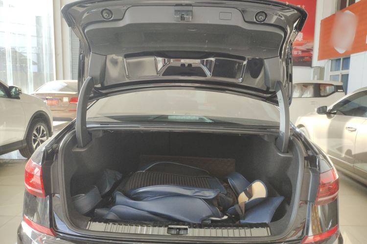 Used Volkswagen Passat 2022 330TSI Elite Edition Custom Version
