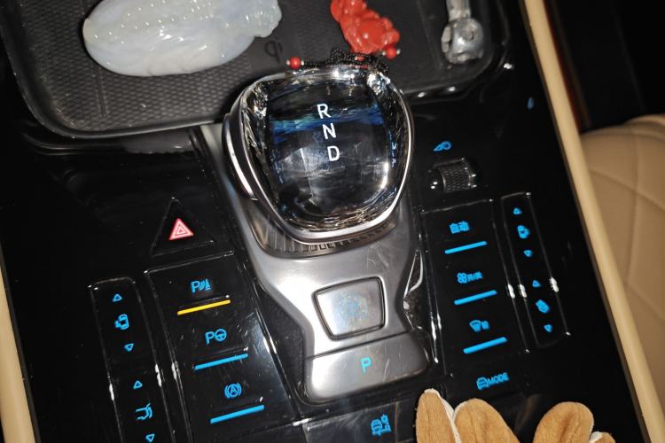 Used Denza D9 2024 DM-i 980 Four-Wheel Drive Flagship Model