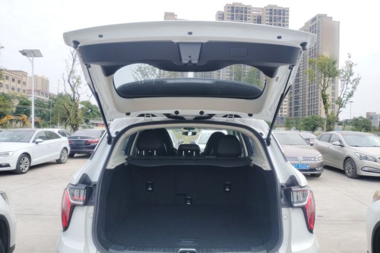 Used Lynk & Co 01 2020 2.0T Two-Wheel Drive Pure Pro Version China VI Standard
