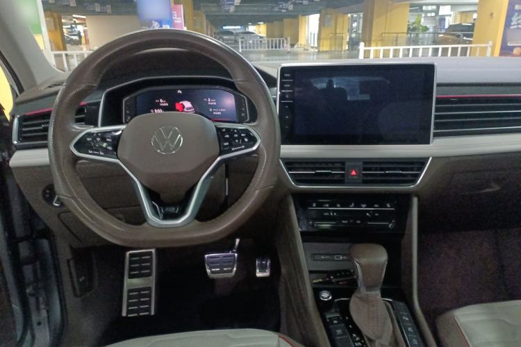 Used Volkswagen Tiguan L 2022 380TSI Automatic All-Wheel Drive R-Line Flagship 7-Seater