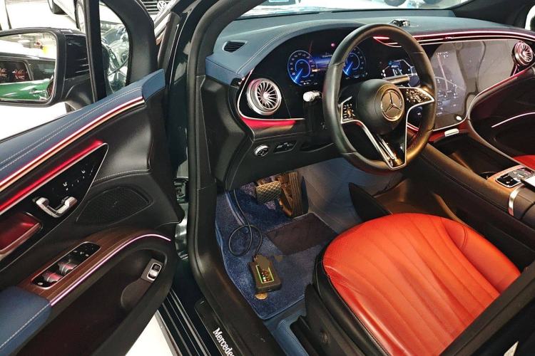 Used Mercedes-Benz EQS SUV 2023 450 4MATIC Pioneer Edition
