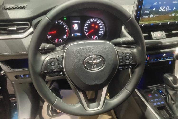 Used Toyota Wildlander 2022 2.0L CVT Four-Wheel Drive Luxury Edition
