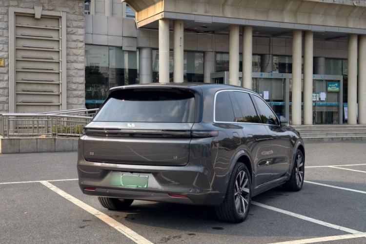 Used Li Auto L8 2023 Pro Model
