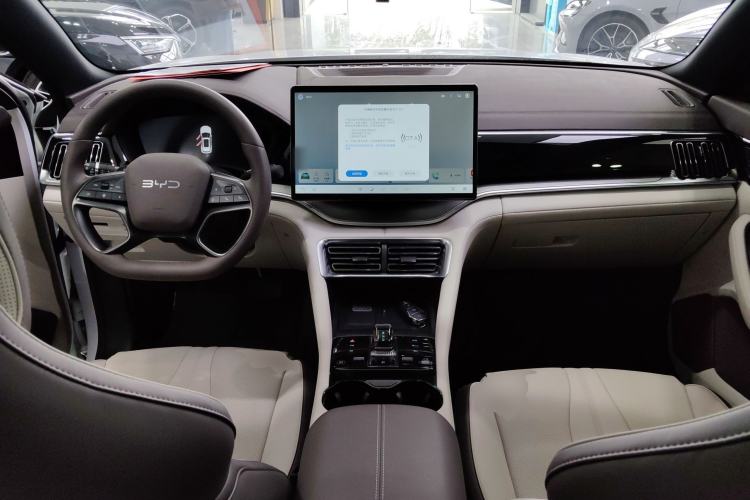 Used BYD Song PLUS New Energy 2025 EV Intelligent Driving Version 520km Premium Model
