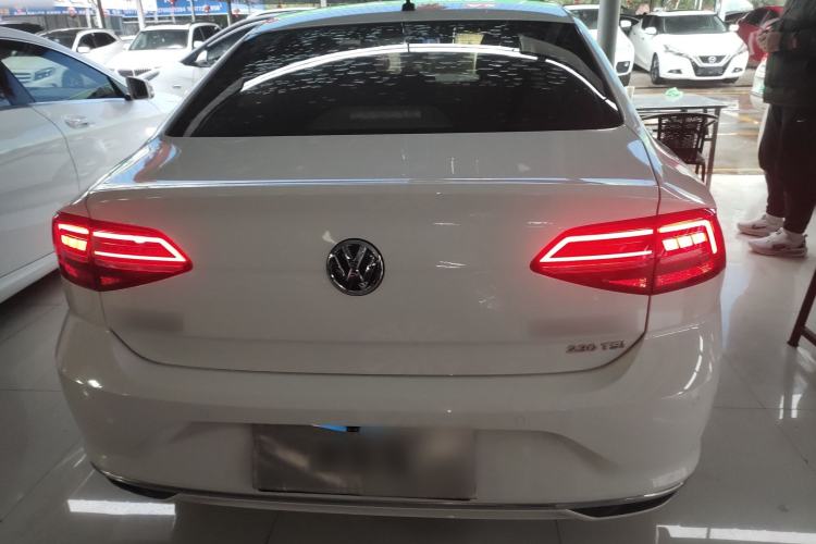 Used Volkswagen Lamando 2019 230TSI DSG Fashion Edition China VI
