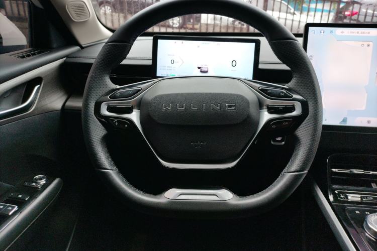 Used Wuling Xingguang 2023 150 Advanced Edition
