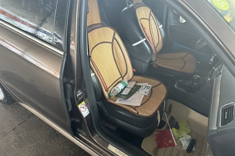 Used Volkswagen Gran Lavida 2013 1.6L Automatic Comfort Model
