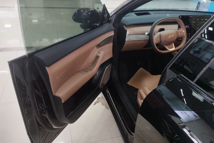 Used ONVO L60 2025 Model—60 kWh Rear-Wheel-Drive Version