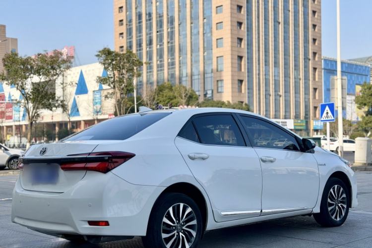 Used Toyota Corolla 2017 Revised Dual-Engine 1.8L E-CVT Elite Edition
