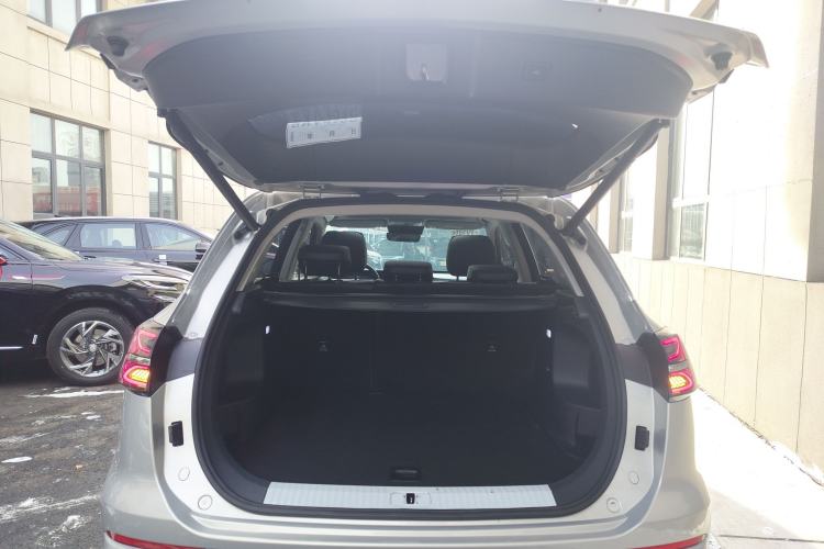 Used Hongqi HS5 2023 2.0T Four-Wheel Drive Flagship Pro Edition
