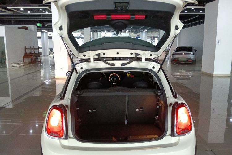 Used  MINI 2016 1.5T COOPER
