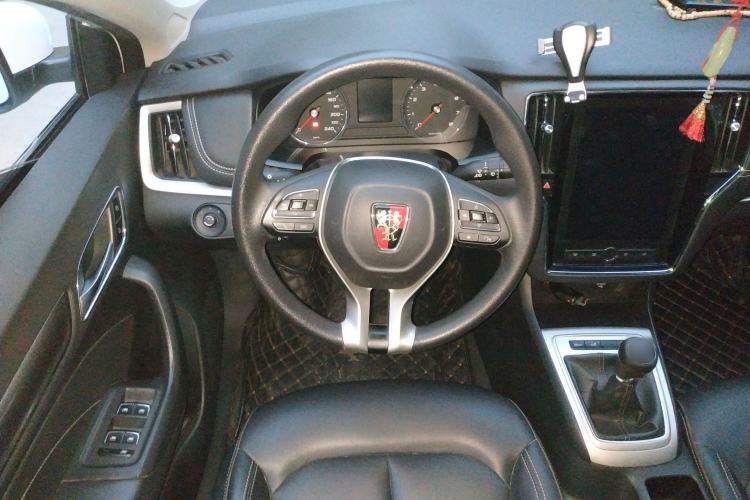 Used Roewe i6 2019 PLUS 1.6L Manual 4G Connect Flagship Deluxe Edition