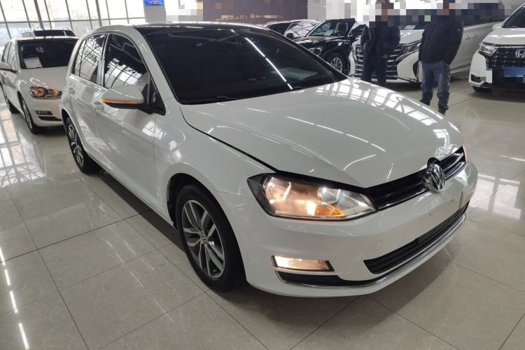 Used Volkswagen Golf 2016 230TSI Automatic Luxury Version
