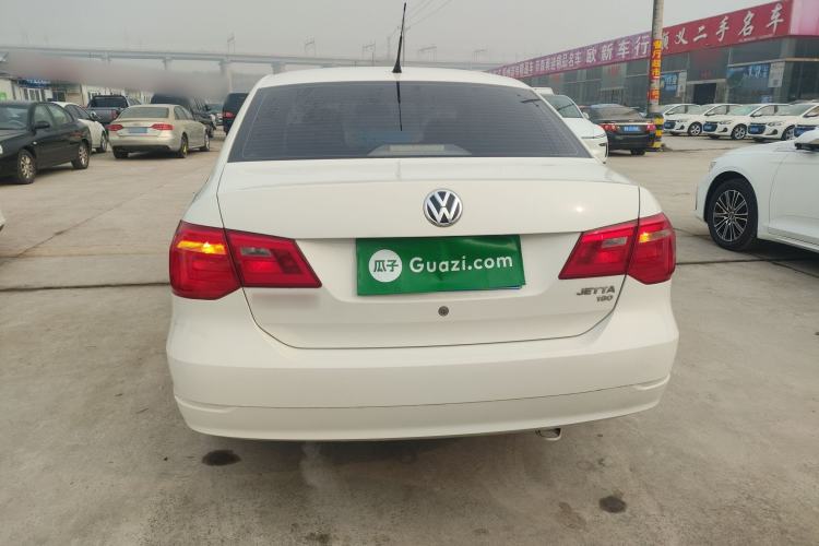 Used Volkswagen Jetta 2015 Value Edition 1.6L Manual Fashionable Style