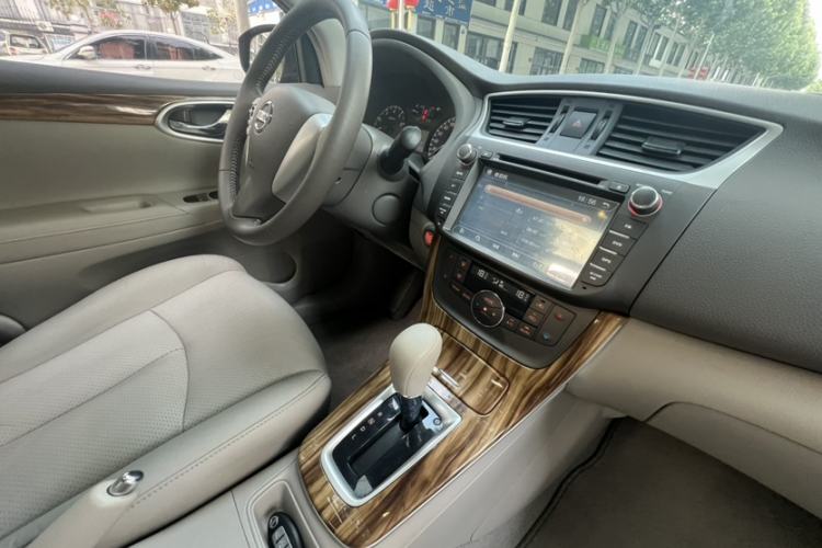 Used Nissan Sylphy 2014 1.6XV CVT Deluxe Edition
