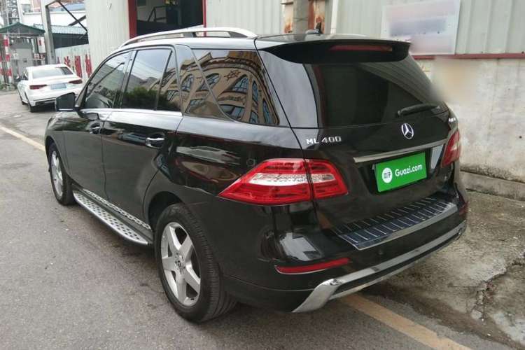 Used Mercedes-Benz M-Class 2014 ML 400 4MATIC Luxury Model