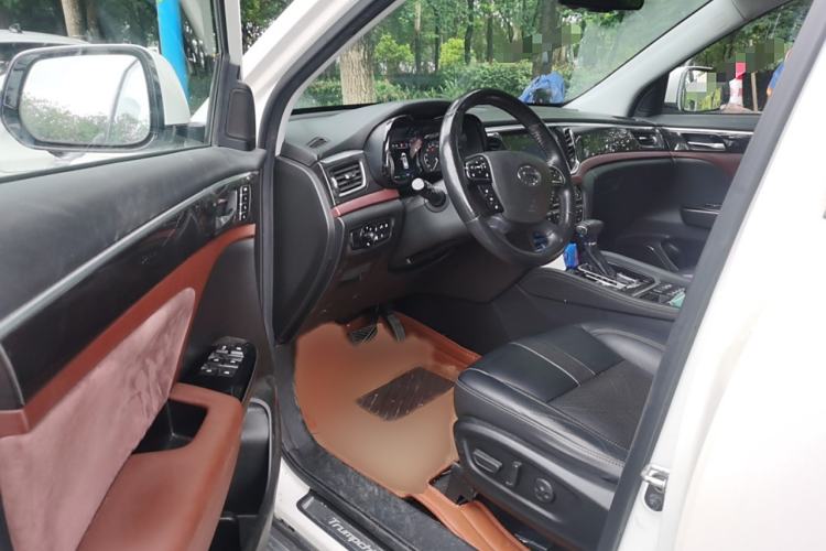 Used GAC Trumpchi GS8 2017 320T Two-Wheel Drive Luxury Smart Connectivity Version (7 Seats)
