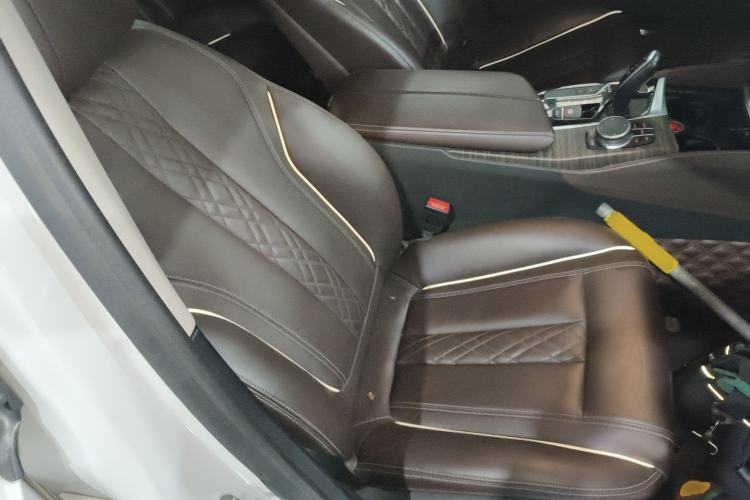 Used BMW 5 Series 2019 Facelifted 530Li Leading Edition Luxury Package
