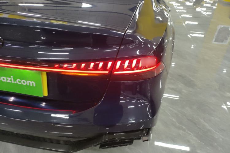 Used Audi A7L 2022 55 TFSI quattro S-line Zhiyuan Edition Obsidian Black Package
