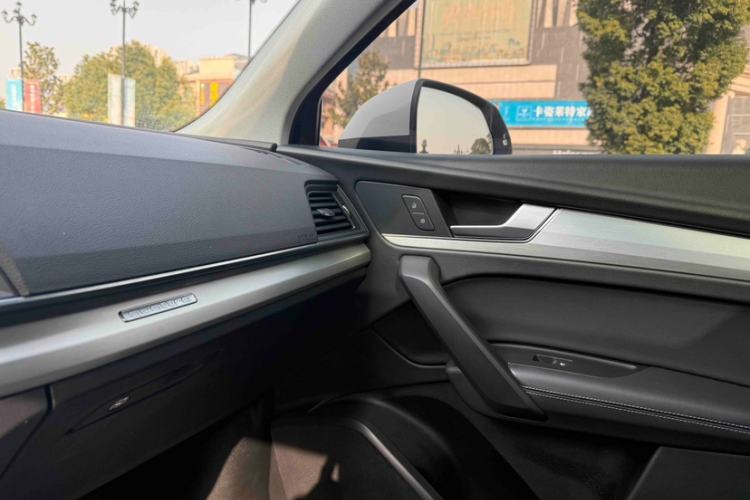 Used Audi Q5L 2020 Updated 40 TFSI Prestige Fashion Edition
