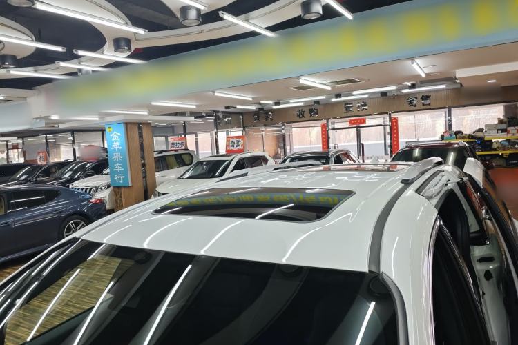 Used Toyota Granvia 2023 2.5L Hybrid Prestige VIP Edition
