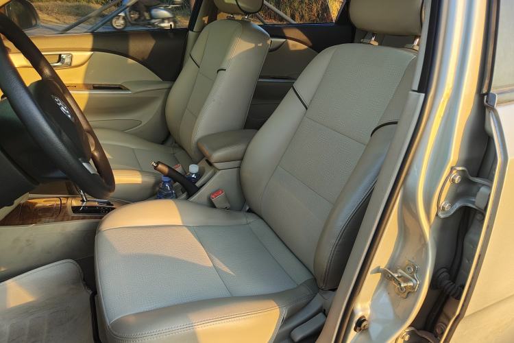 Used Buick Excelle 2015 1.5L Automatic Classic Model
