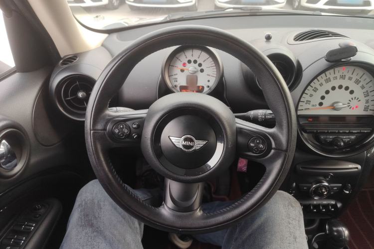 Used  Countryman 2014 1.6L COOPER Fun
