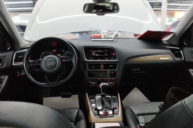 Used Audi Q5 2013 40 TFSI Luxury Model
