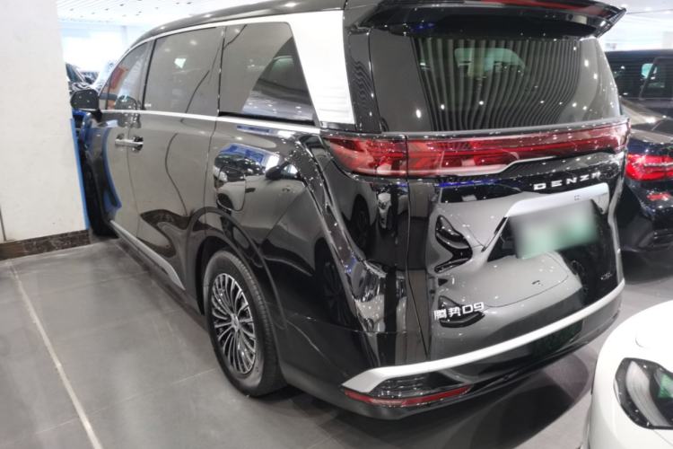 Used Denza D9 2024 EV 620 Premium Model
