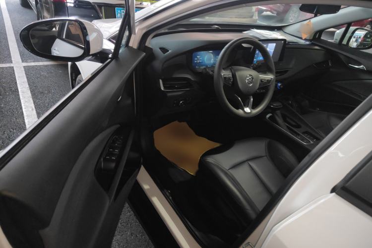 Used Buick Velite 6 2024 450km Range Commuter Version