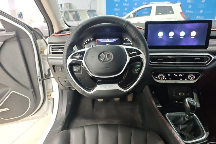 Used BAIC Beijing U7 2019 1.5T Manual Elite Edition China VI
