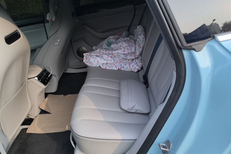 Used Hima Luxeed S7 2025 705 km Max
