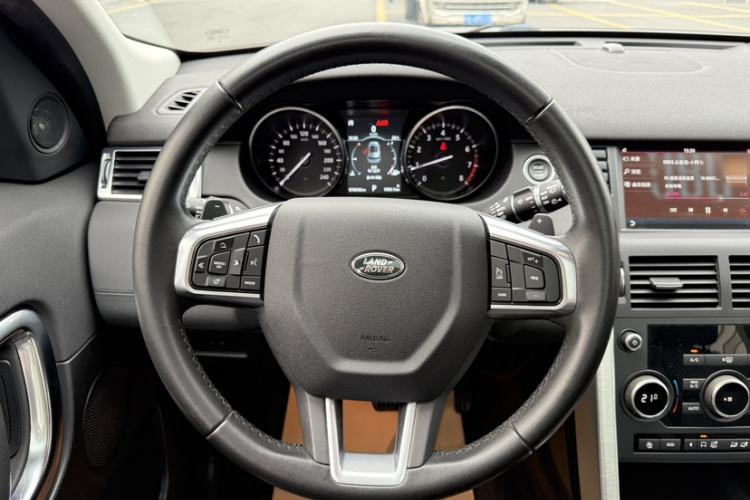 Used Land Rover Discovery Sport 2019 240 PS SE Version China VI Standard