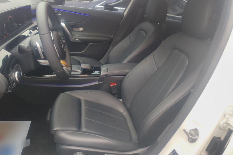 Used Mercedes-Benz A-Class 2022 Restyled A 200 L Sport Sedan Fashion Version
