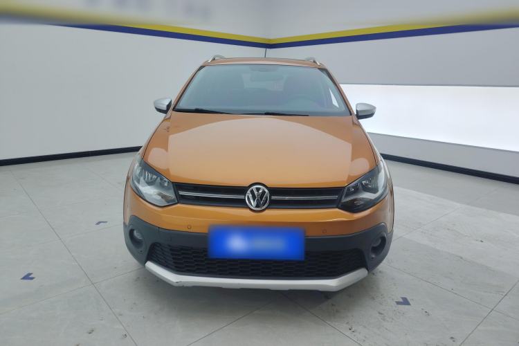 Used Volkswagen Polo 2018 1.5L Cross Polo Automatic
