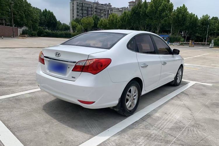 Used Hyundai Celesta 2011 1.6L automatic luxury version
