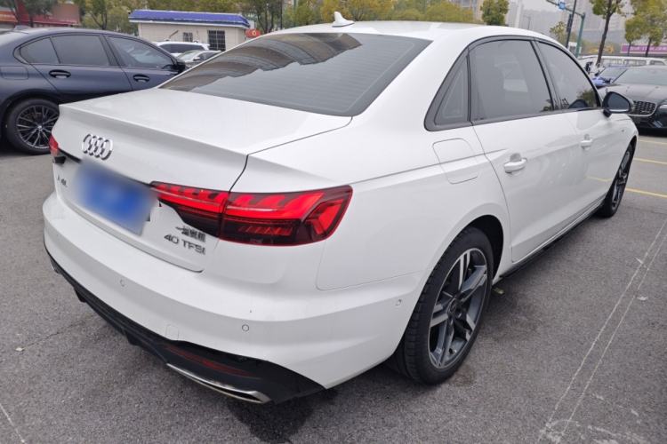 Used Audi A4L 2022 40 TFSI Luxury Dynamic Model