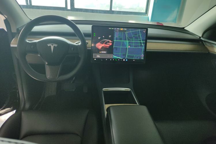 Used Tesla Model Y 2022 Rear-Wheel-Drive Version
