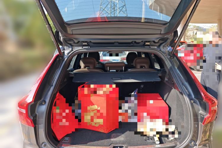 Used Volvo XC60 2023 B5 4x4 Smart Luxury Edition