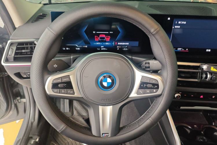 Used BMW i3 2022 eDrive 35 L
