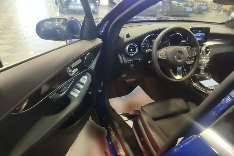 Used Mercedes-Benz GLC 2016 GLC 260 4MATIC Luxury Model
