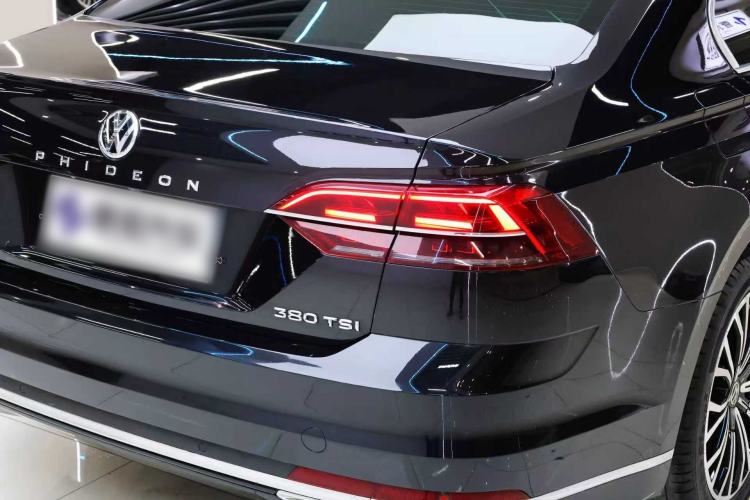 Used Volkswagen Phideon 2019 380TSI Two-Wheel Drive Business Edition China VI Standard
