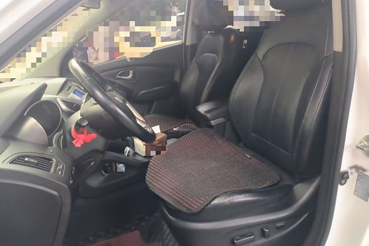 Used Hyundai ix35 2015 2.0L Automatic 2WD Smart Version China V Standard
