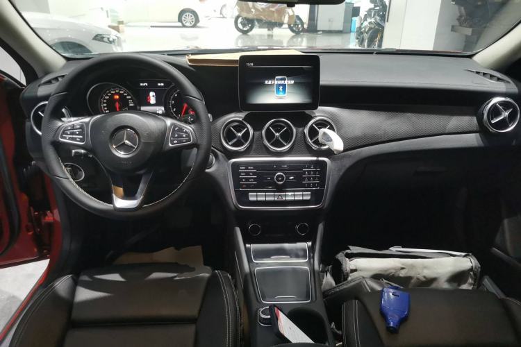 Used Mercedes-Benz GLA 2017 GLA 200 Fashion Model