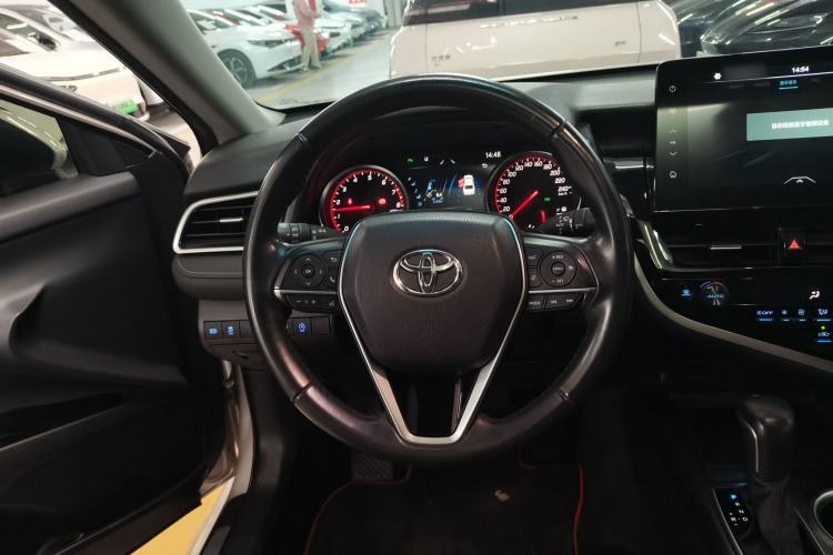 Used Toyota Camry 2021 2.0S FENGSHANG Edition
