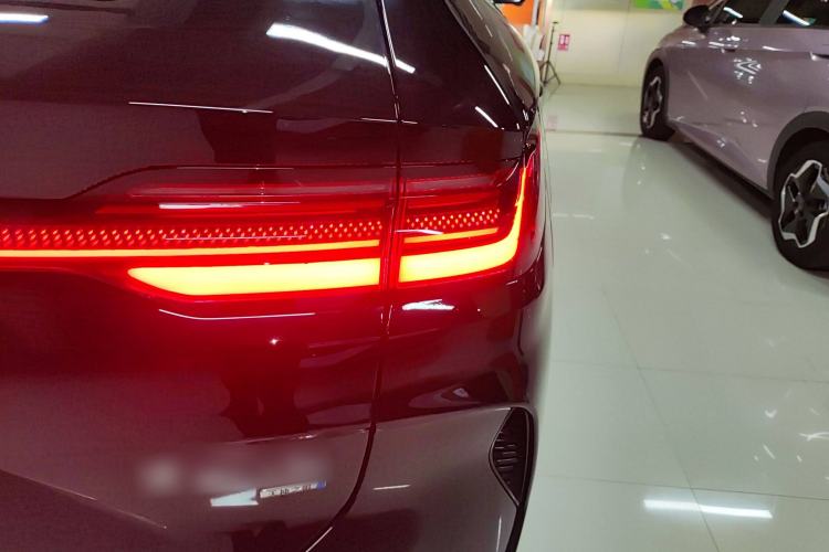 Used BYD Song PLUS New Energy 2025 EV Intelligent Driving Edition 520km Luxury Model
