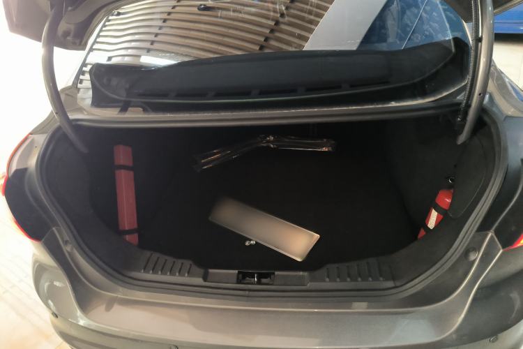 Used Ford Focus 2012 Sedan 1.6L Automatic Comfort Model
