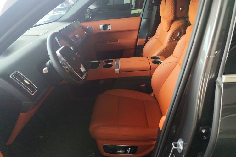 Used Li Auto L8 2023 Pro Model
