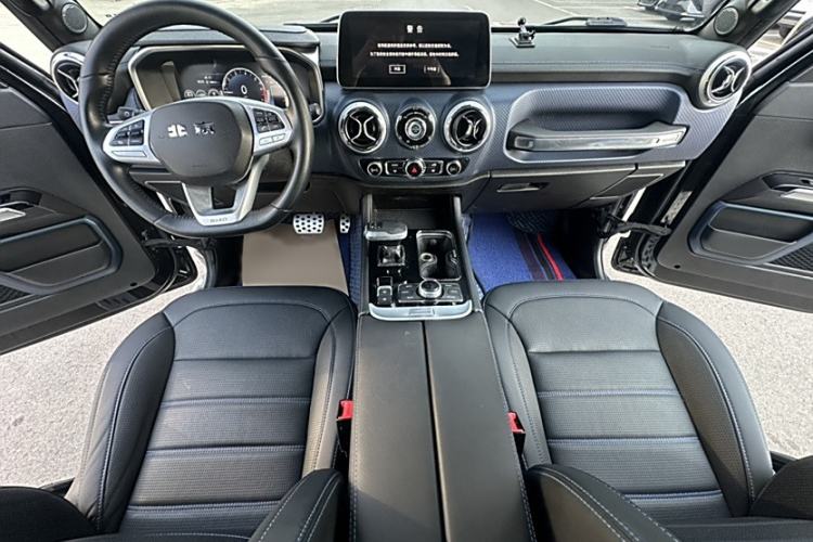 Used Beijing Auto BJ40 2020 2.0T Automatic Four-Wheel Drive Urban Hunter Edition Chivalrous Type